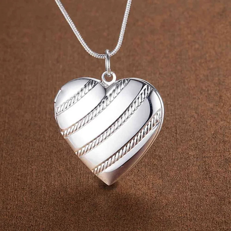 Heart photo frame Pendant