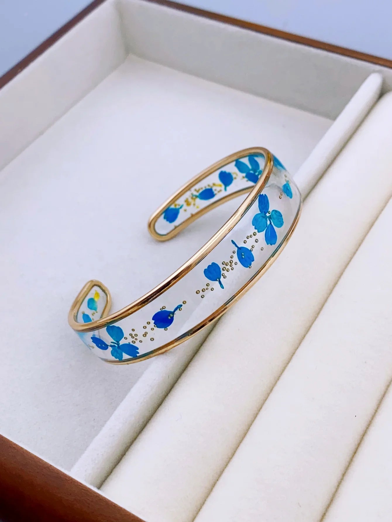 Resin Bracelet with Real Flowers