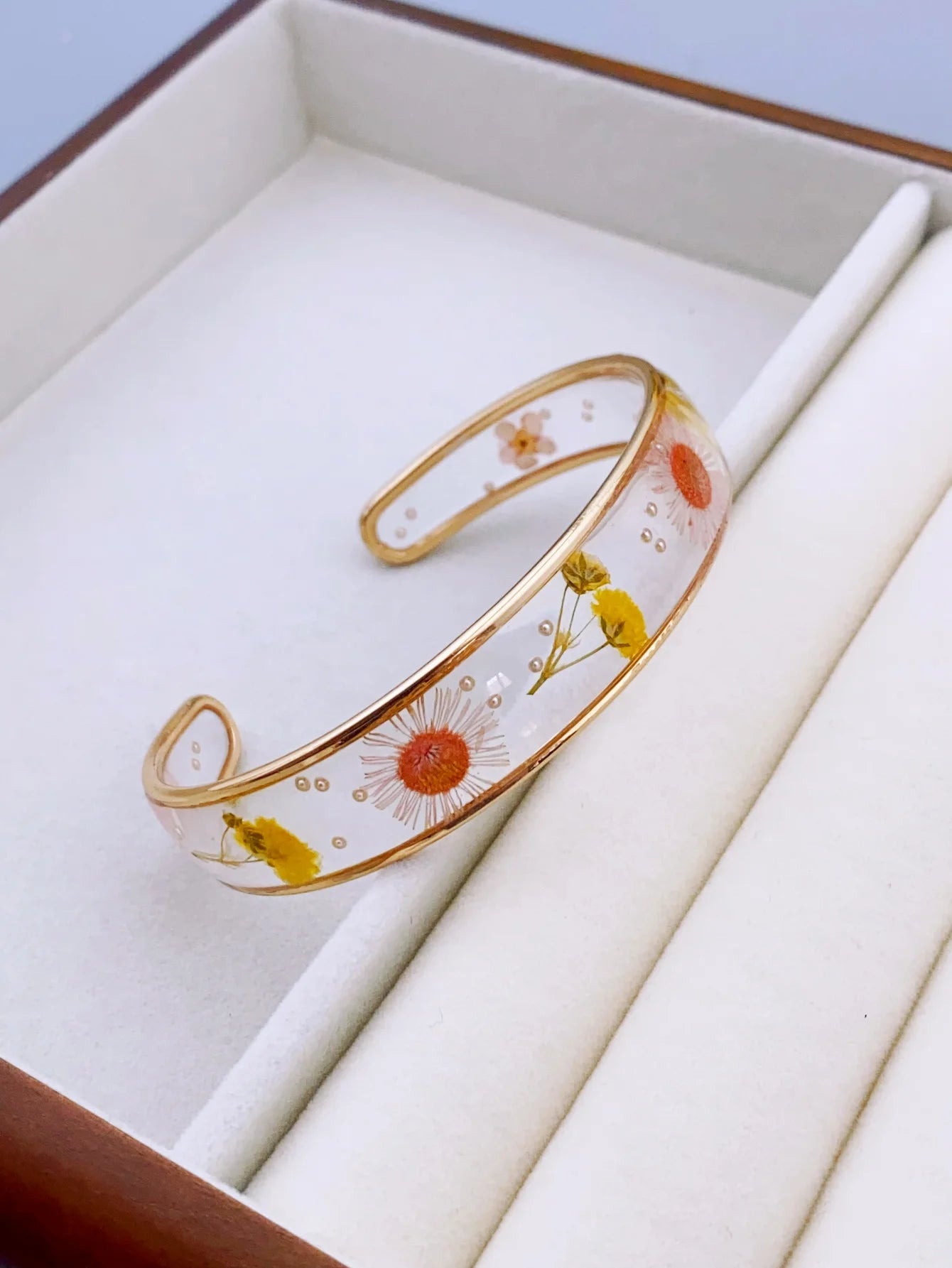 Resin Bracelet with Real Flowers