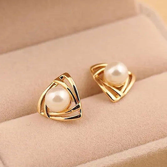 Pearls Earring