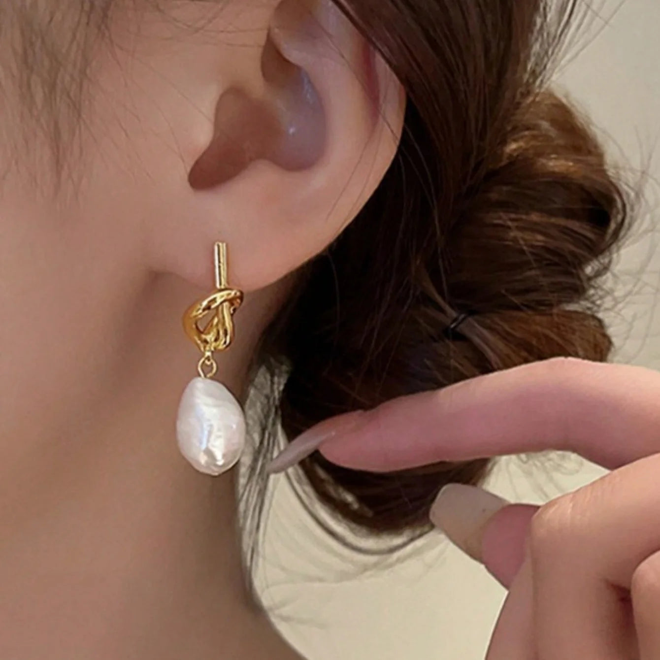 Pearl Dangle Earrings