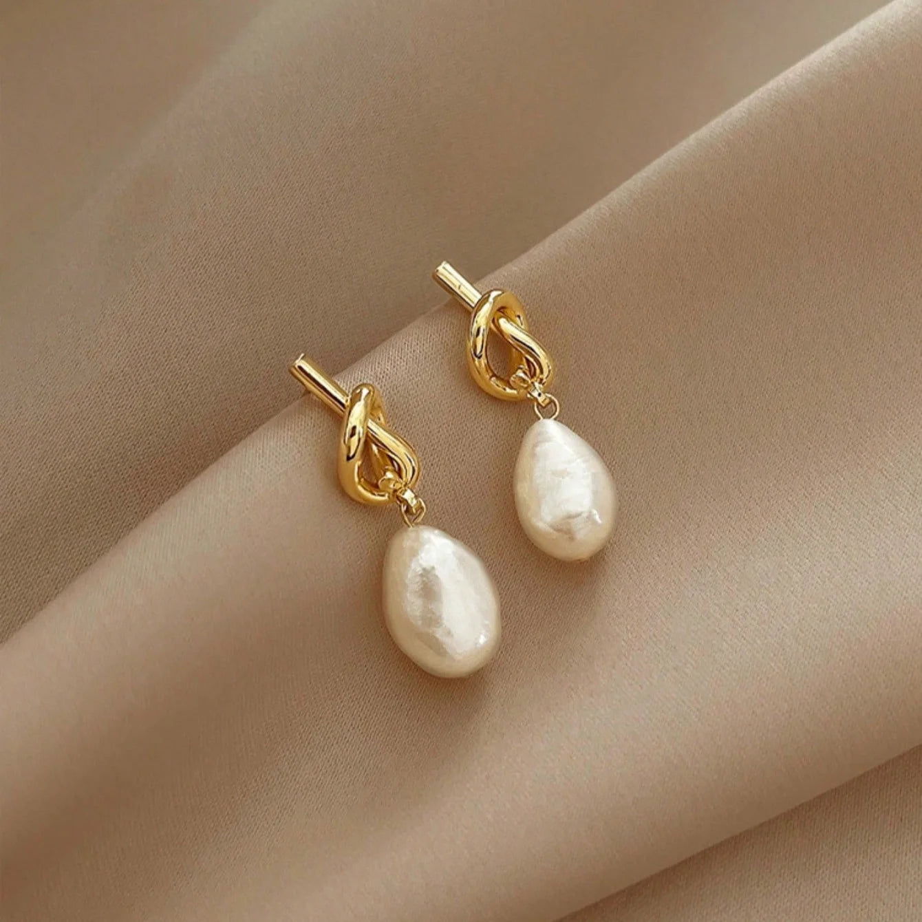 Pearl Dangle Earrings