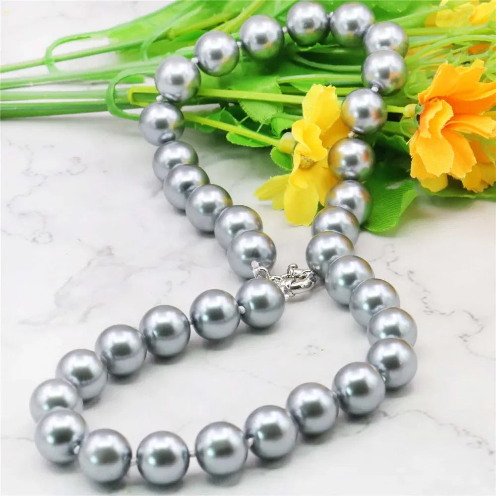 Gray Shell Pearl Necklace
